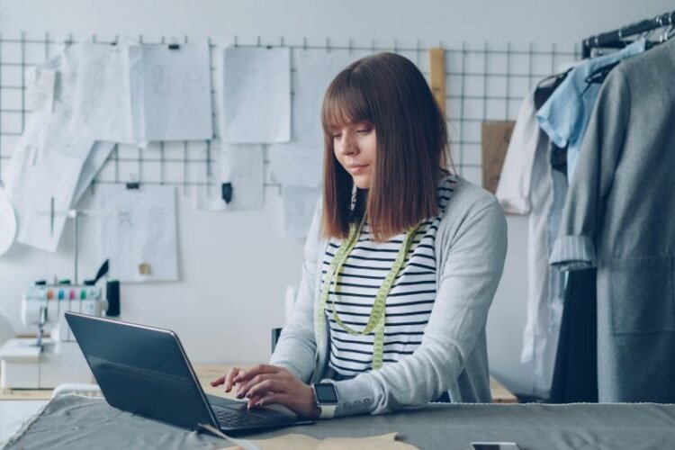 how to measure digital marketing ROI for small business